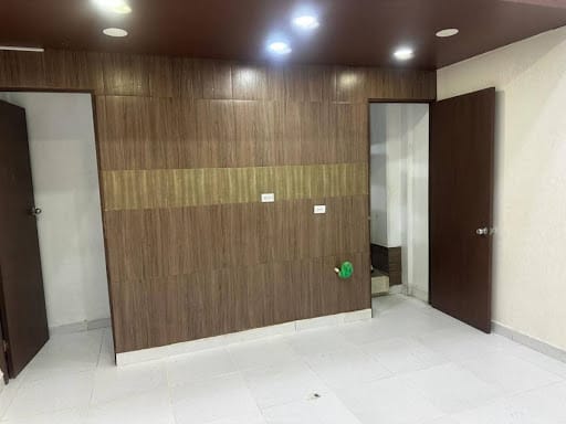 Local en arriendo en Los Colores, Medellín, 20 m² · foto 5 de 5