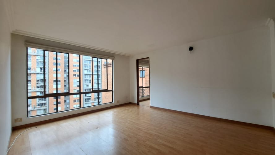 Apartamento en venta en Parque Central Bavaria, Bogotá · foto 3 de 24