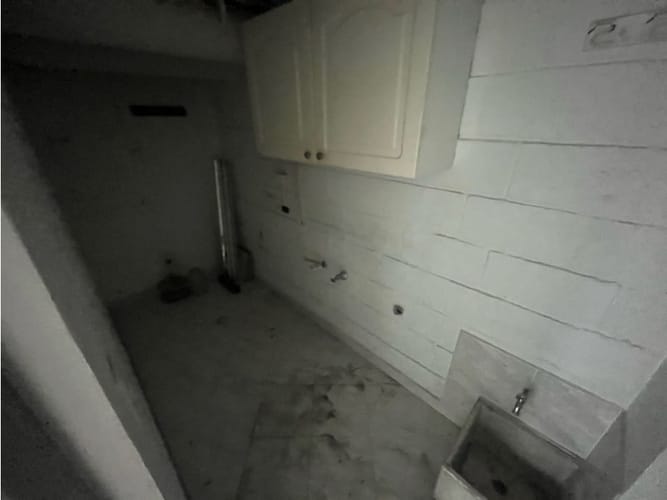 Local en arriendo en El Chocho, Envigado, 57 m² · foto 7 de 9