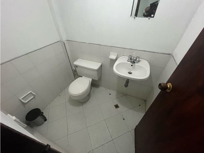 Local en arriendo en El Chocho, Envigado, 57 m² · foto 9 de 9