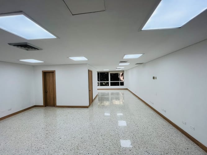 Oficina en arriendo en Centenario, Cali, 70 m² · foto 4 de 18