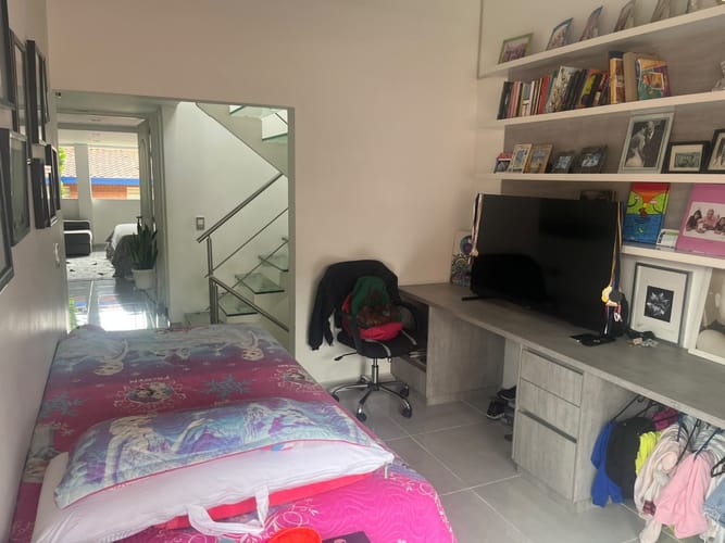 Casa de 4 alcobas en venta en La Mota, Medellín, 220 m² · foto 15 de 24