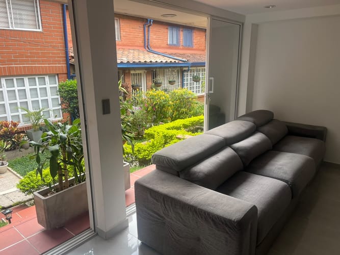 Casa de 4 alcobas en venta en La Mota, Medellín, 220 m² · foto 23 de 24