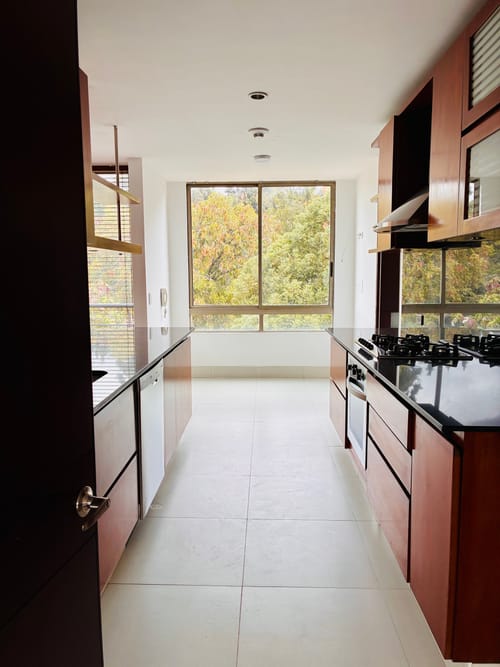 Apartamento de 4 alcobas en venta en Cerros De Suba, Bogotá, 240 m² · foto 9 de 9