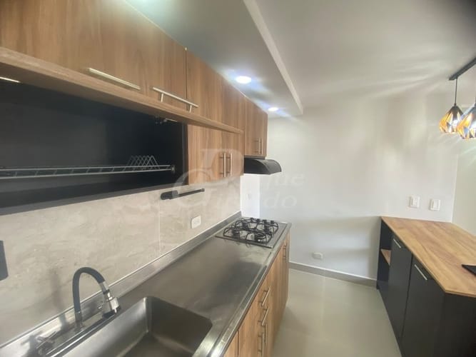 Apartamento de 2 alcobas en venta en Cimarronas, Rionegro, 46 m² · foto 2 de 10
