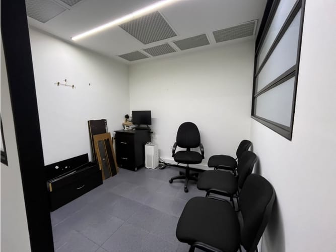 Bodega en arriendo en Los Balsos, Medellín, 387 m² · foto 16 de 24