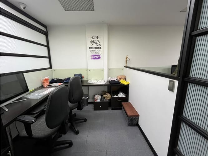 Bodega en arriendo en Los Balsos, Medellín, 387 m² · foto 17 de 24