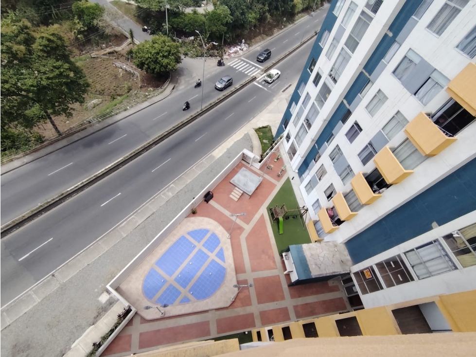Apartamento en venta en Quintas De La Marina, Armenia · foto 2 de 17
