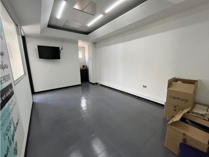 Bodega en arriendo en Los Balsos, Medellín, 387 m² · foto 22 de 24