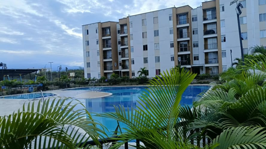 Apartamento de 2 alcobas en venta en Prados Del Norte, Cali, 46 m² · foto 2 de 15