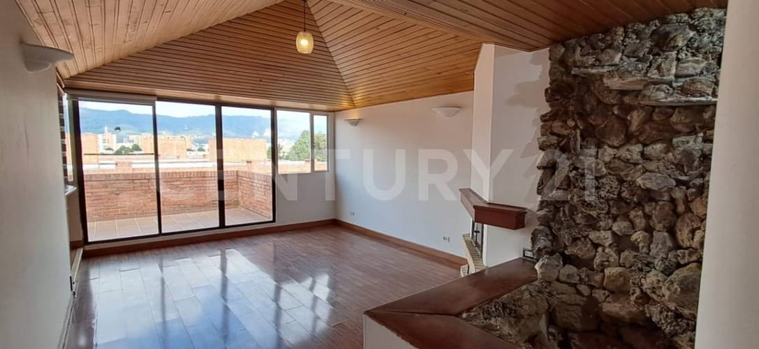Apartamento de 3 alcobas en venta en Colina Campestre, Bogotá, 160 m² · foto 2 de 15
