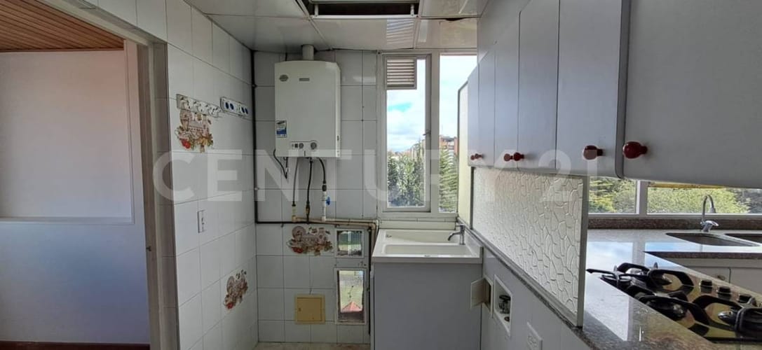 Apartamento de 3 alcobas en venta en Colina Campestre, Bogotá, 160 m² · foto 6 de 15