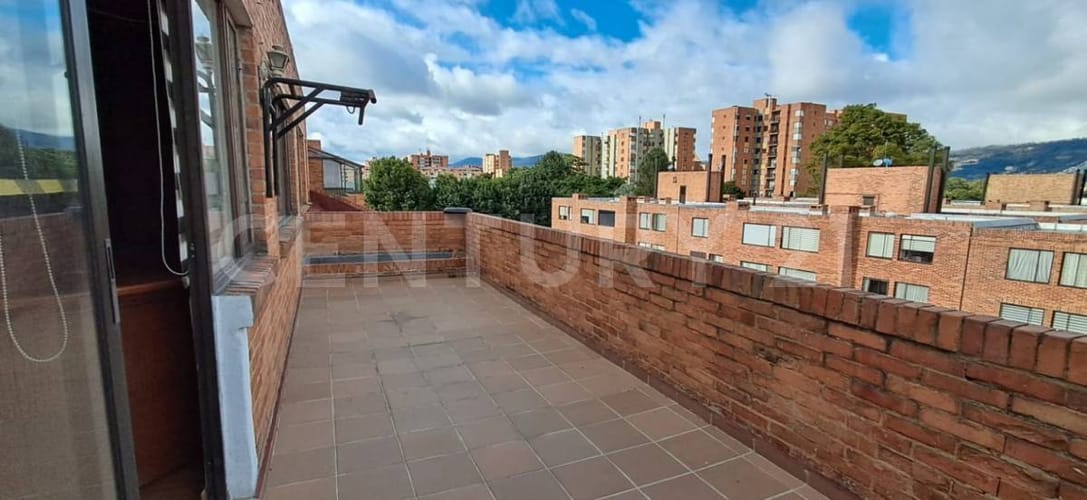 Apartamento de 3 alcobas en venta en Colina Campestre, Bogotá, 160 m² · foto 8 de 15