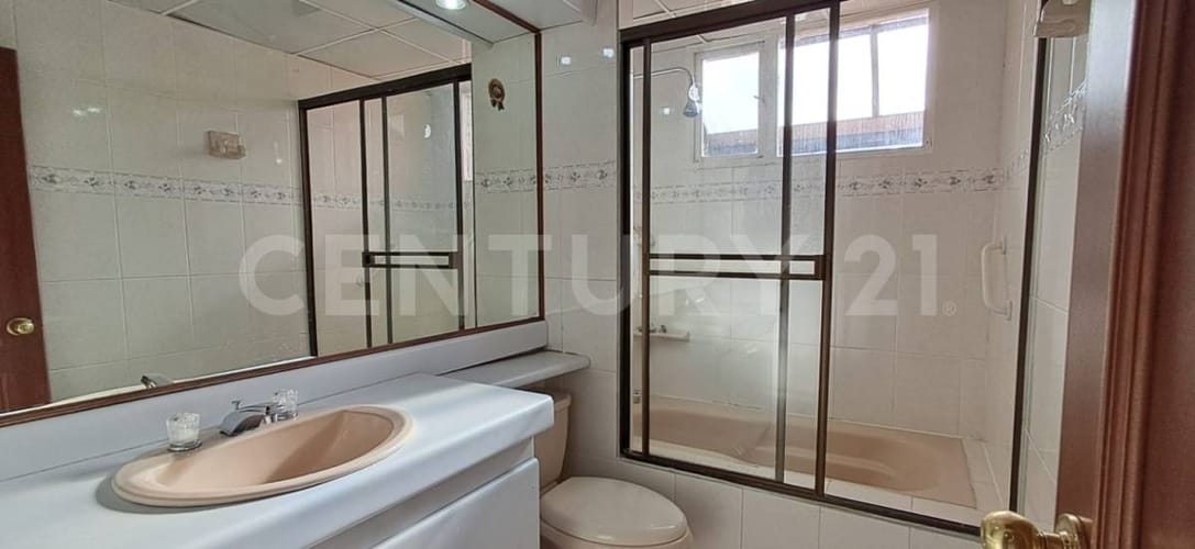 Apartamento de 3 alcobas en venta en Colina Campestre, Bogotá, 160 m² · foto 13 de 15