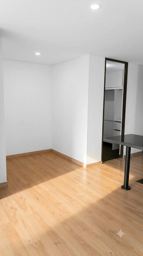 Apartaestudio en venta en Chapinero, Bogotá, 45 m² · foto 2 de 8