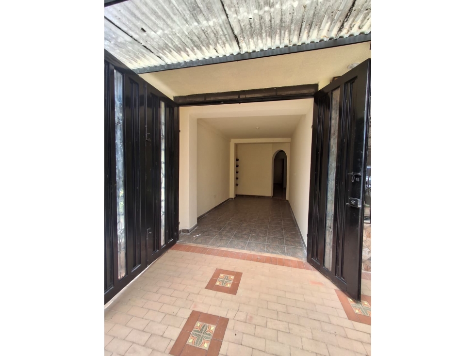 Casa en venta en El Poblado Ii Etapa, Pereira · foto 3 de 17