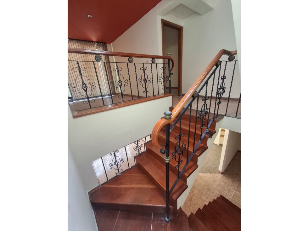 Casa en venta en El Poblado Ii Etapa, Pereira · foto 5 de 17