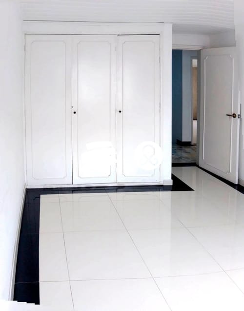 Casa de 4 alcobas en venta en Niza, Bogotá, 219 m² · foto 9 de 24