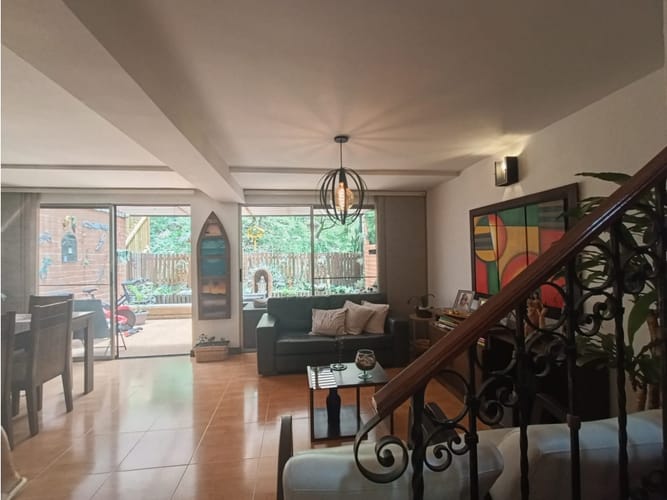 Casa de 3 alcobas en venta en El Esmeraldal, Envigado, 146 m² · foto 4 de 18