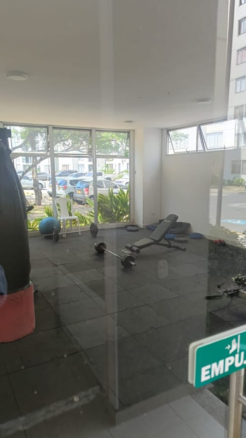 Apartamento de 3 alcobas en venta en Zona Industrial, Yumbo, 54 m² · foto 17 de 19