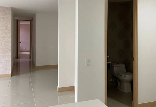 Apartamento en arriendo en Castropol, Medellín · foto 2 de 12