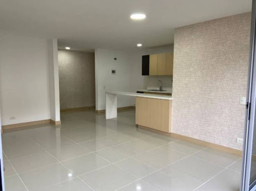 Apartamento en arriendo en Castropol, Medellín · foto 4 de 12