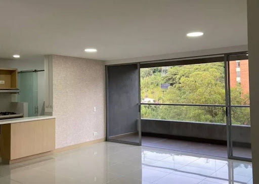 Apartamento en arriendo en Castropol, Medellín · foto 5 de 12