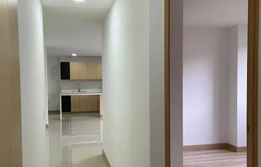 Apartamento en arriendo en Castropol, Medellín · foto 8 de 12