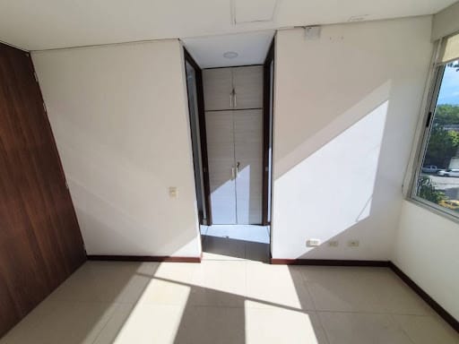Oficina en arriendo en Manila, Medellín, 30 m² · foto 6 de 10