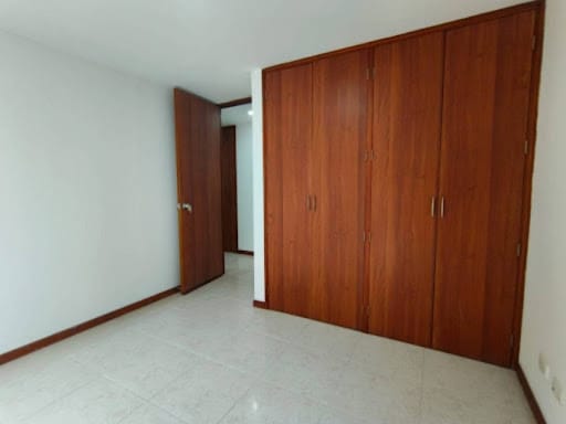 Apartamento de 3 alcobas en arriendo en Los Balsos, Medellín, 120 m² · foto 8 de 10