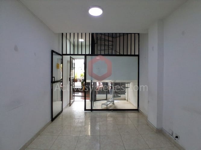 Local en arriendo en Villa Carlota, Medellín, 30 m² · foto 4 de 16