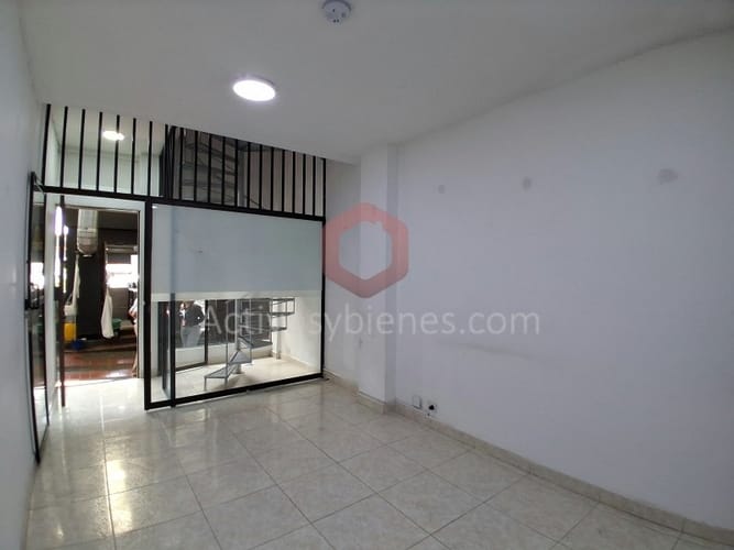 Local en arriendo en Villa Carlota, Medellín, 30 m² · foto 5 de 16