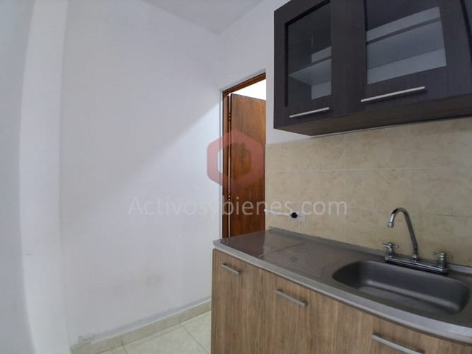 Local en arriendo en Villa Carlota, Medellín, 30 m² · foto 7 de 16