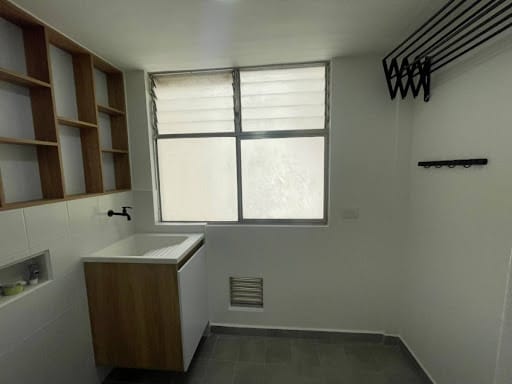 Apartamento de 3 alcobas en arriendo en Altos Del Poblado, Medellín, 75 m² · foto 3 de 15