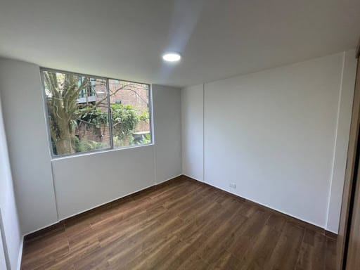 Apartamento de 3 alcobas en arriendo en Altos Del Poblado, Medellín, 75 m² · foto 9 de 15