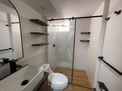 Apartamento de 3 alcobas en arriendo en Altos Del Poblado, Medellín, 75 m² · foto 13 de 15