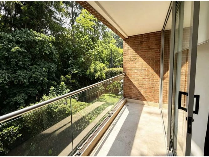 Casa de 3 alcobas en venta en Montessori, Envigado, 286 m² · foto 7 de 14