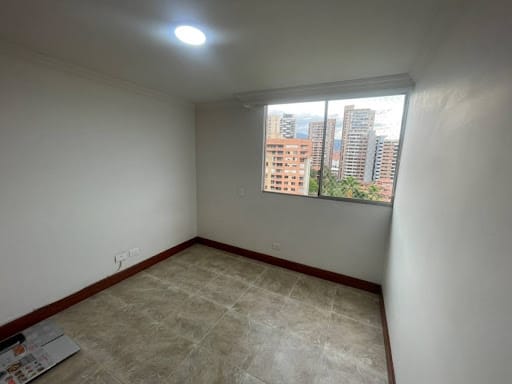 Apartamento de 3 alcobas en arriendo en Castropol, Medellín, 100 m² · foto 9 de 14