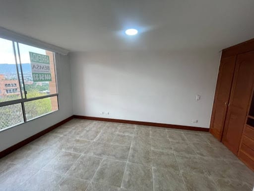 Apartamento de 3 alcobas en arriendo en Castropol, Medellín, 100 m² · foto 11 de 14
