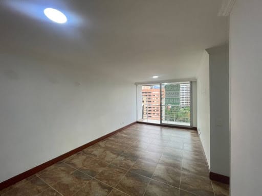 Apartamento de 3 alcobas en arriendo en Castropol, Medellín, 100 m² · foto 12 de 14