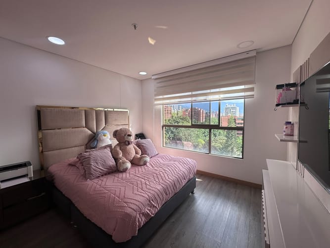 Apartamento de 1 alcoba en venta en El Poblado, Medellín, 91 m² · foto 10 de 17
