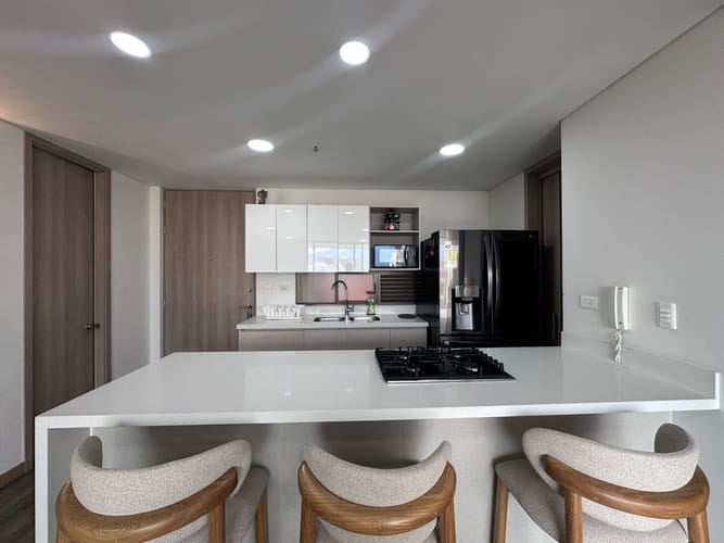 Apartamento de 1 alcoba en venta en El Poblado, Medellín, 91 m² · foto 9 de 17