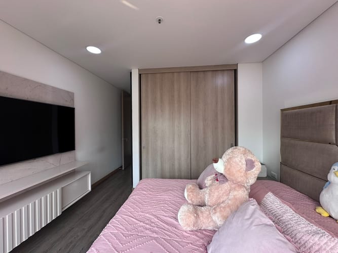 Apartamento de 1 alcoba en venta en El Poblado, Medellín, 91 m² · foto 13 de 17