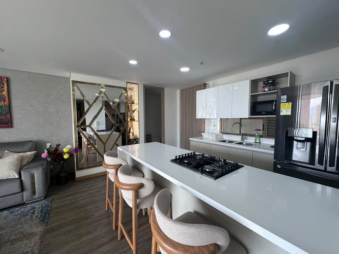 Apartamento de 1 alcoba en venta en El Poblado, Medellín, 91 m² · foto 8 de 17