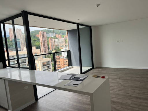 Apartamento en arriendo en Lalinde, Medellín · foto 10 de 24