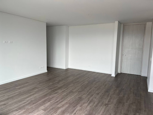 Apartamento en arriendo en Lalinde, Medellín · foto 11 de 24