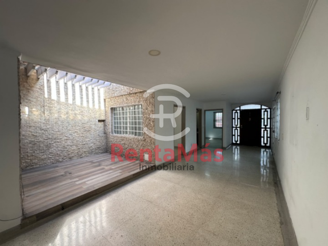 Casa de 7 alcobas en venta en Caobos, Cúcuta, 438 m² · foto 4 de 22