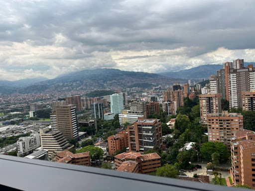 Apartamento en arriendo en Lalinde, Medellín · foto 15 de 24