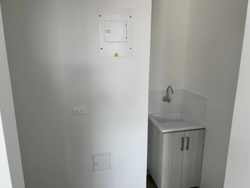 Apartamento en arriendo en Lalinde, Medellín · foto 16 de 24