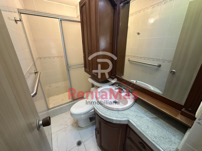 Casa de 7 alcobas en venta en Caobos, Cúcuta, 438 m² · foto 15 de 22